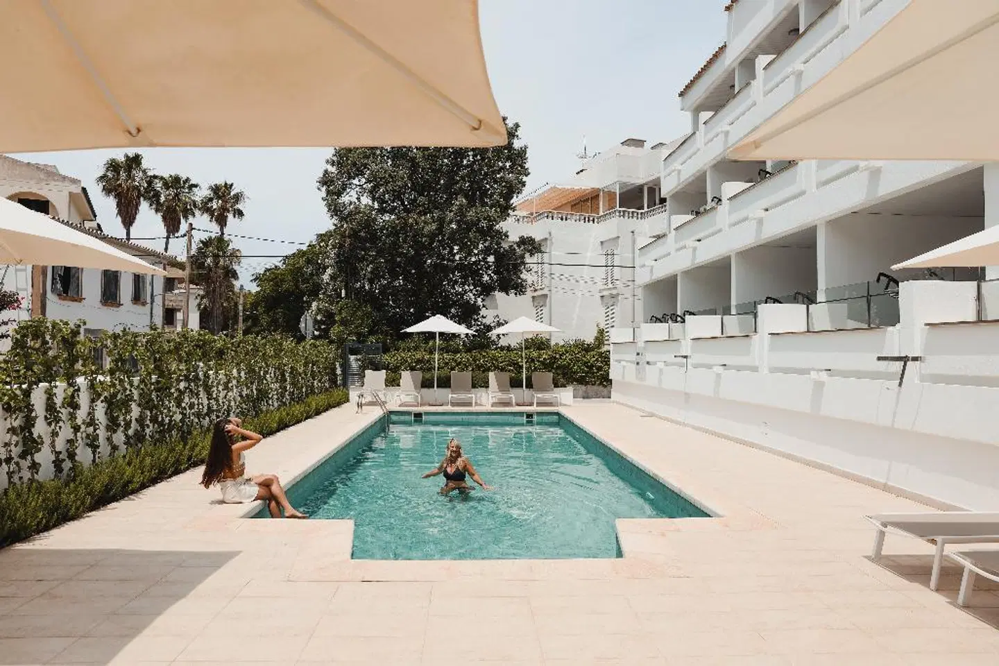 Hoposa Pollensamar OUTDOOR_POOL