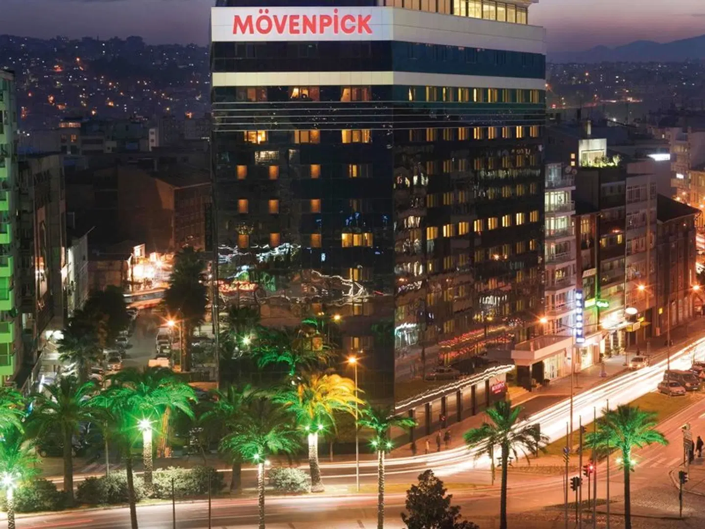 Mövenpick Hotel Izmir EXTERIOR