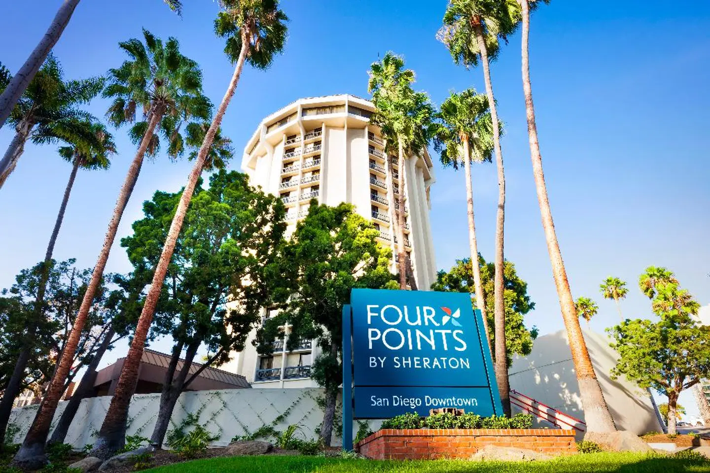Four Points by Sheraton San Diego Downtown Little Italy EXTERIOR