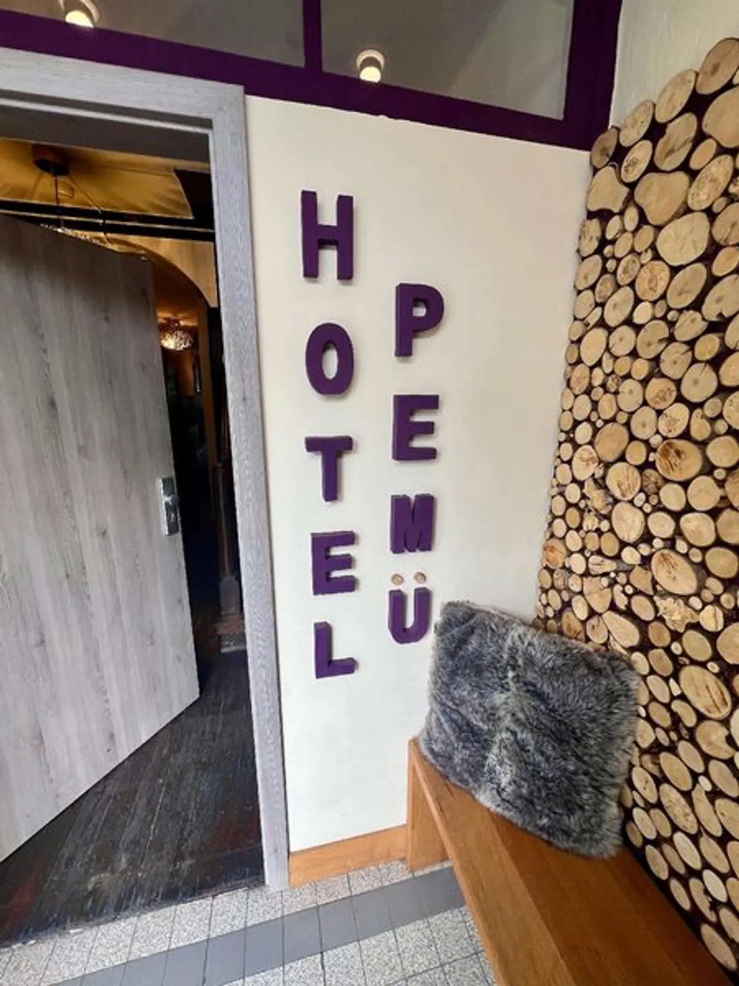 Pemü LOUNGE_LOBBY