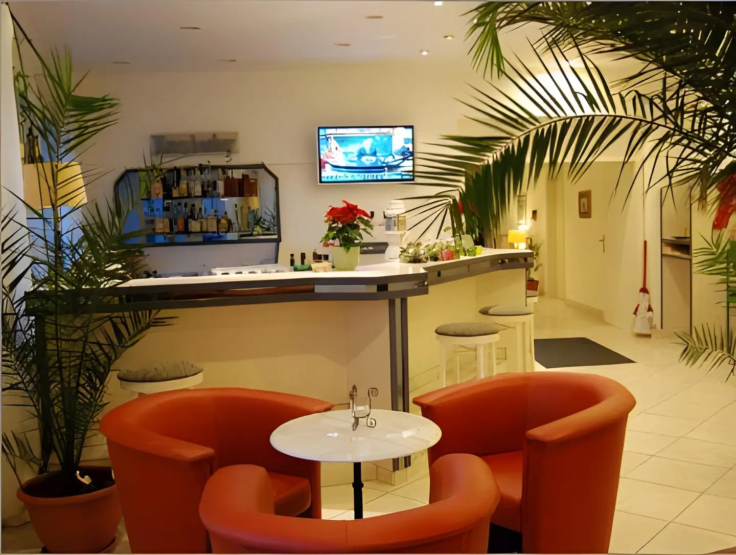 Ascot Bar