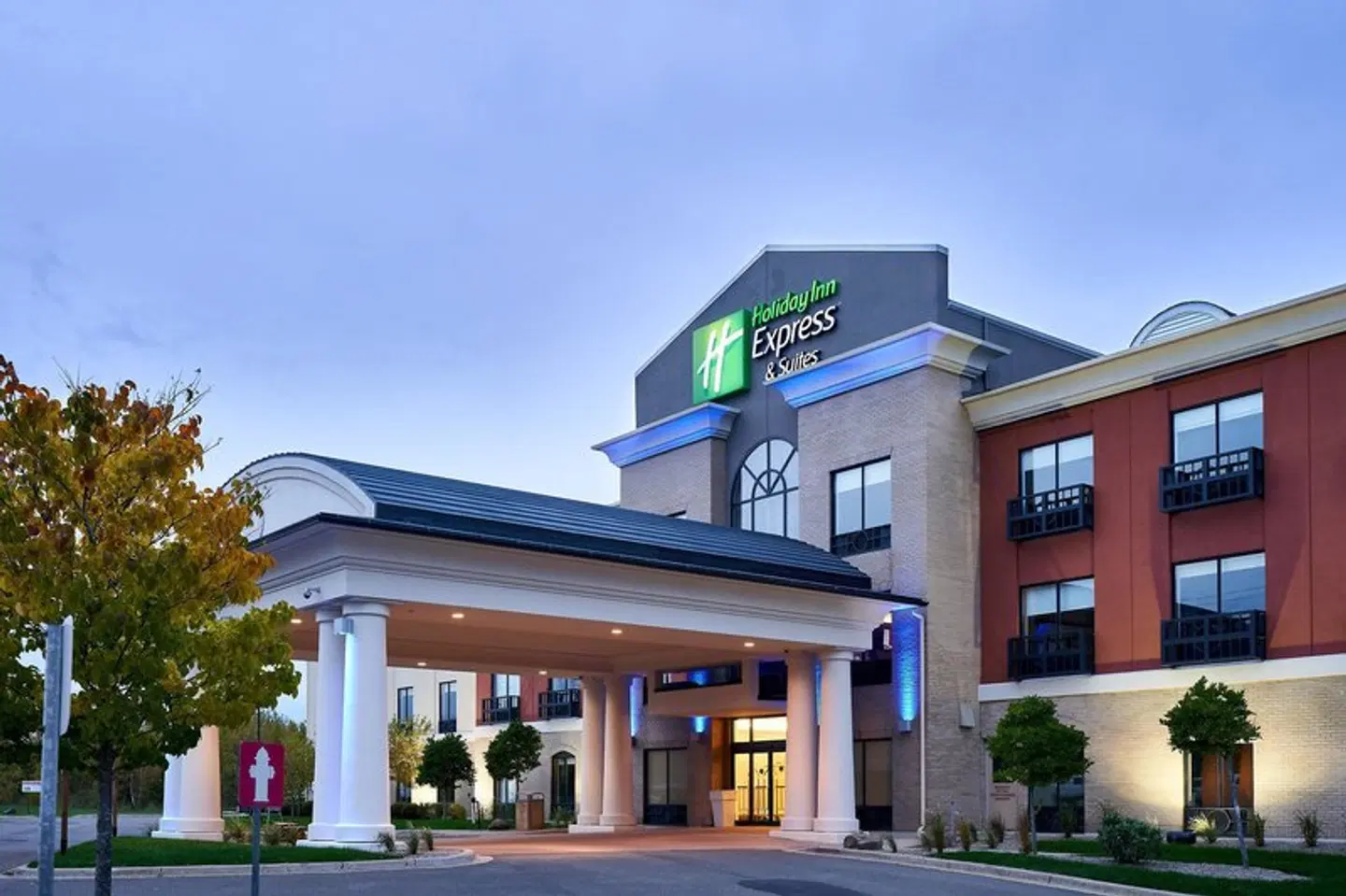 Holiday Inn Express & Suites Dieppe Airport by IHG EXTERIOR