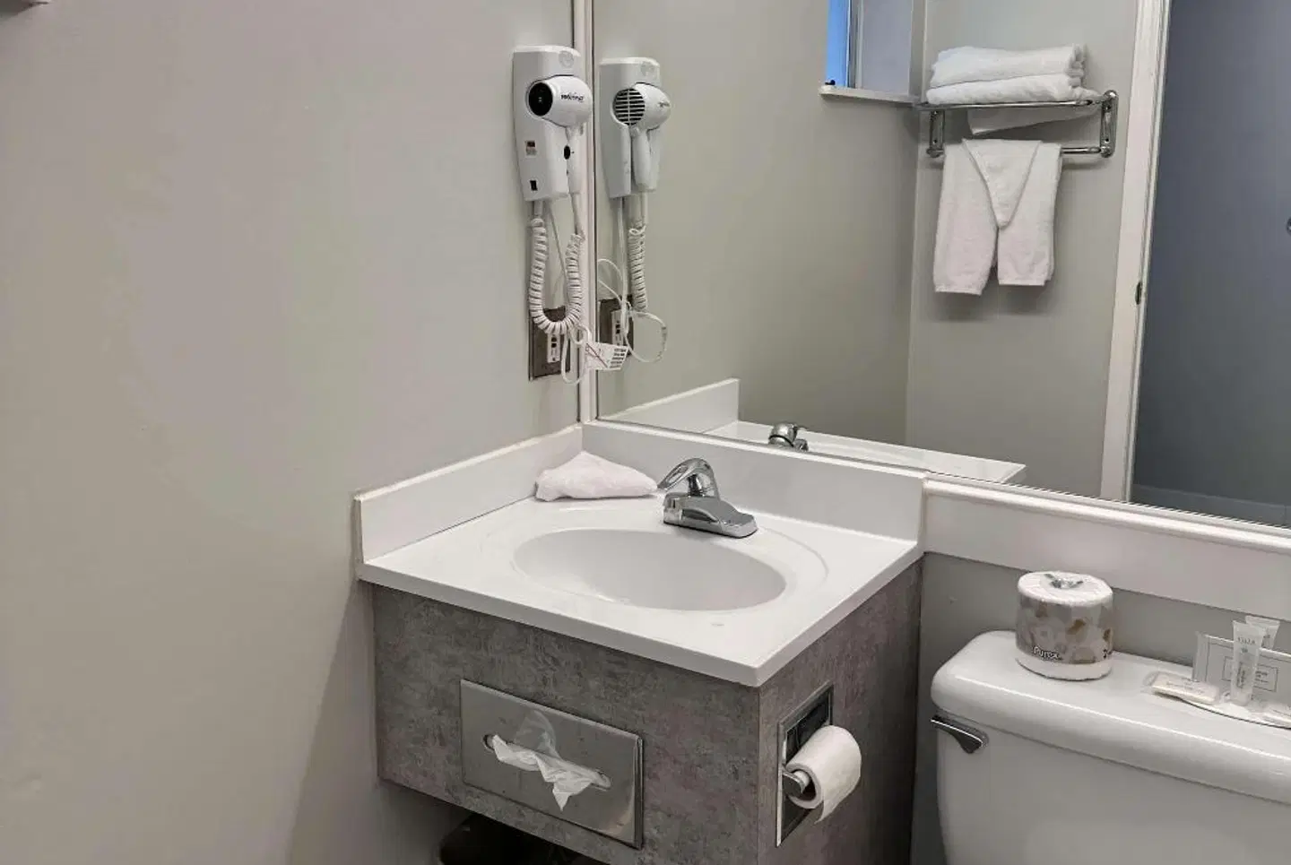Travelodge Langley City Badezimmer