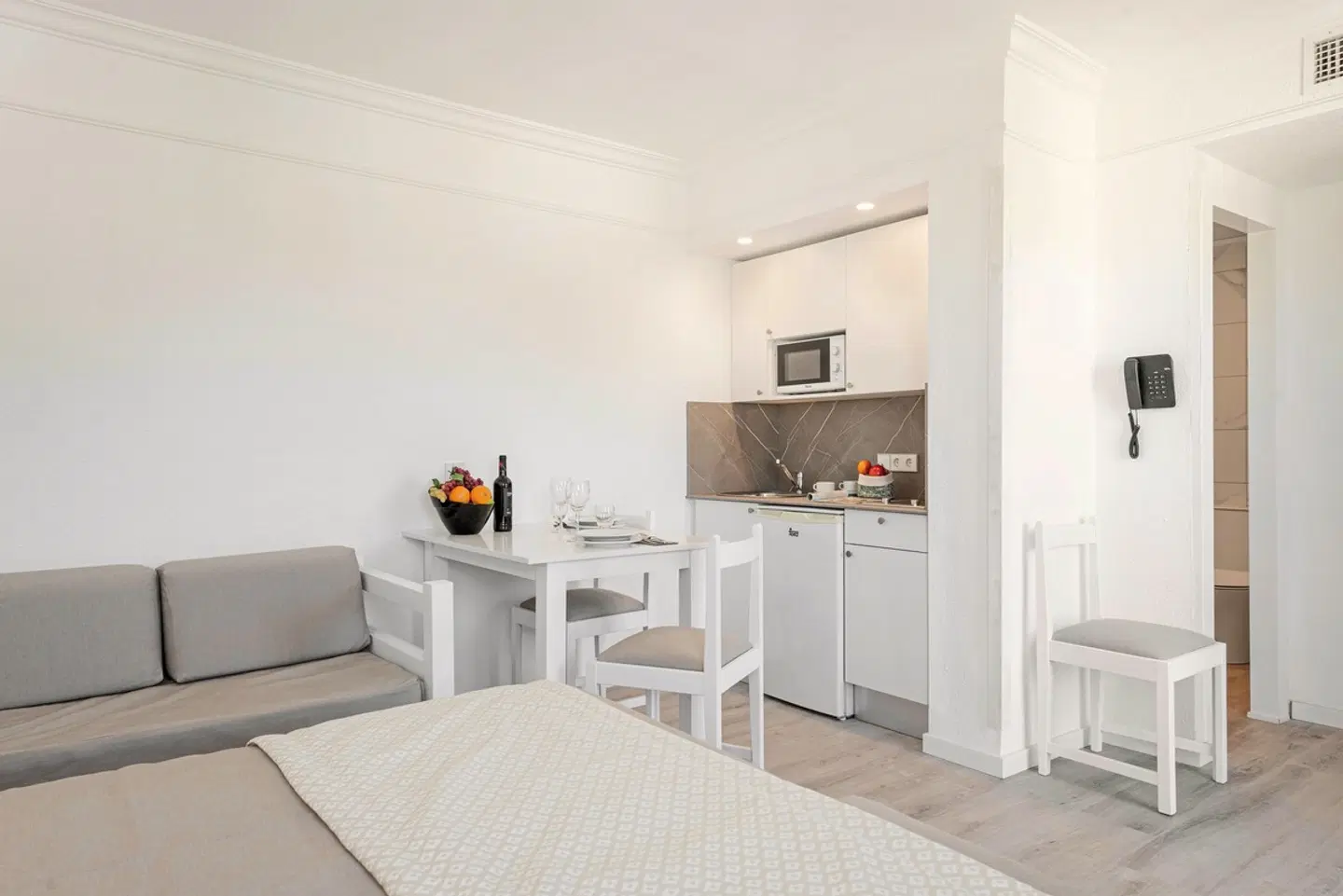 Alcudia Beach ROOM_EXAMPLE