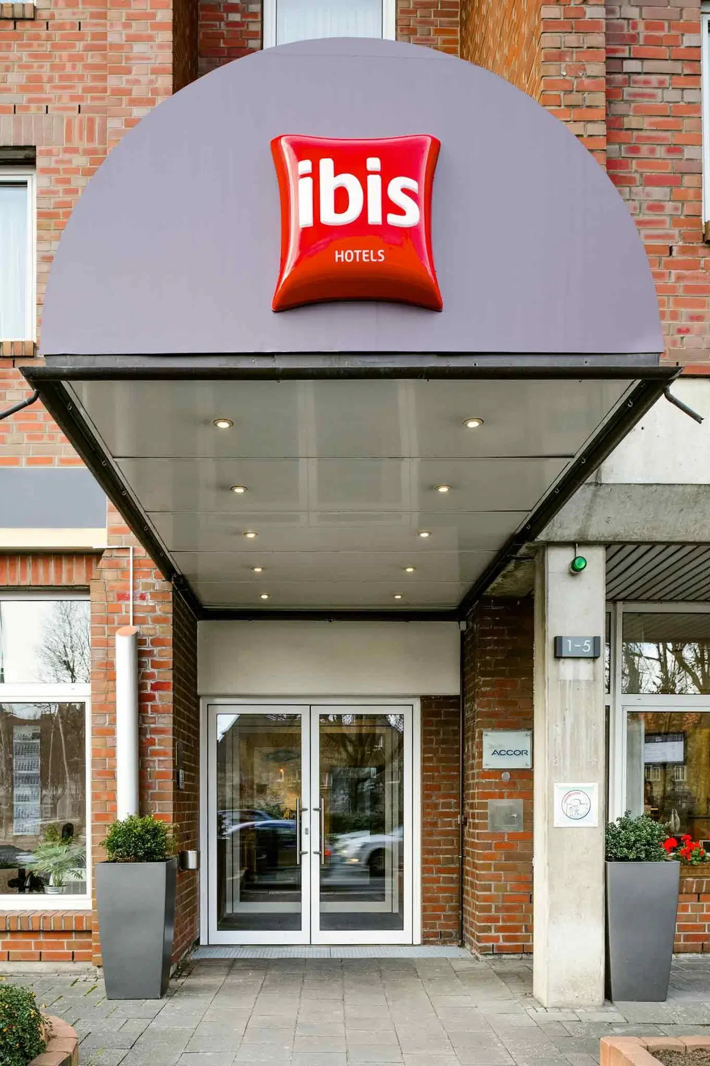 ibis Paderborn City Hotel EXTERIOR