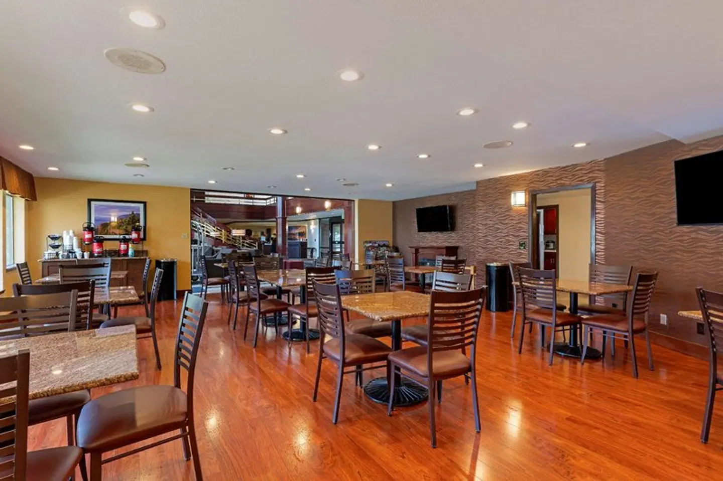 Best Western Pony Soldier Inn - Airport Bar