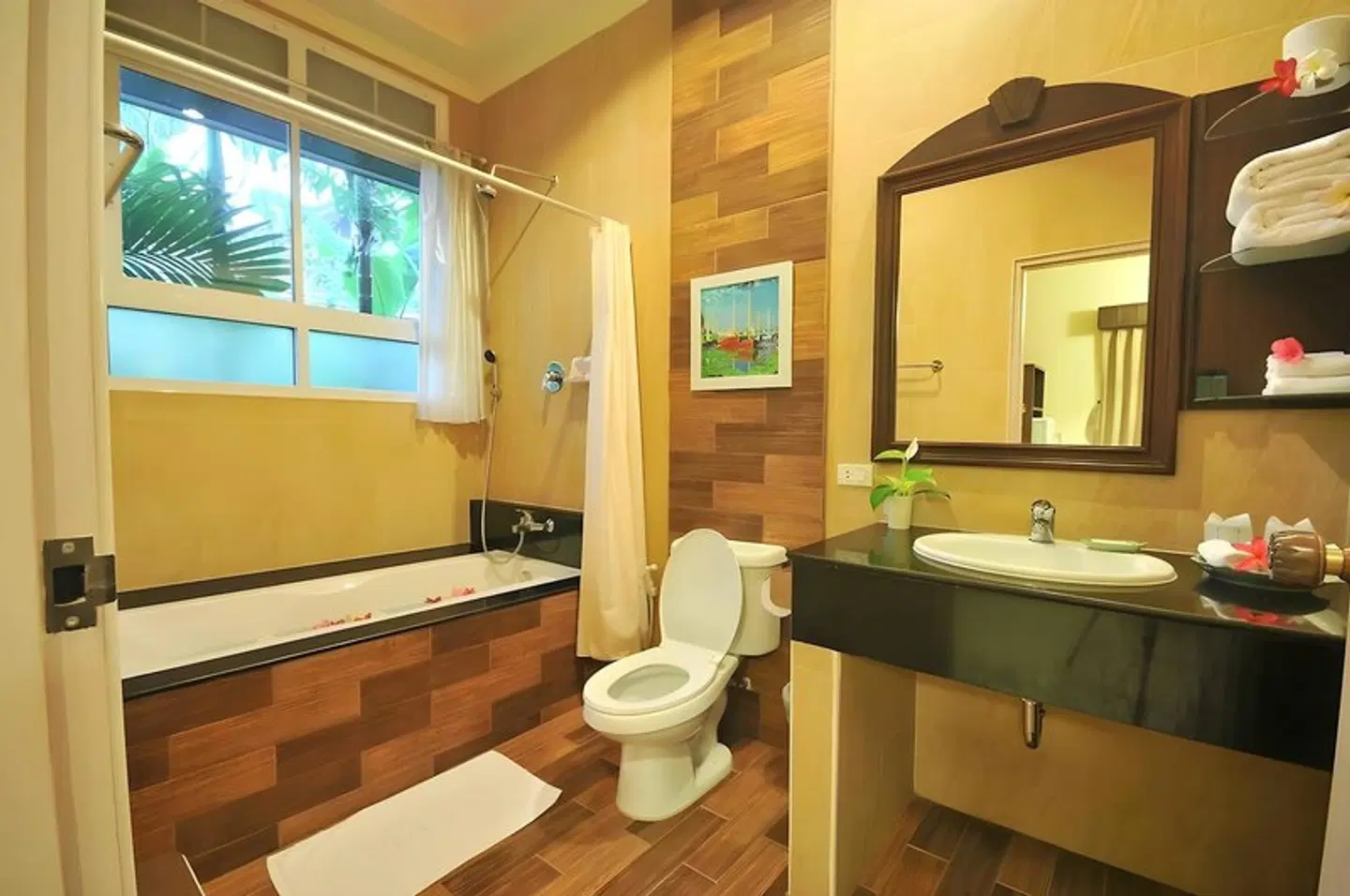 Villa Wanida Garden Resort Badezimmer