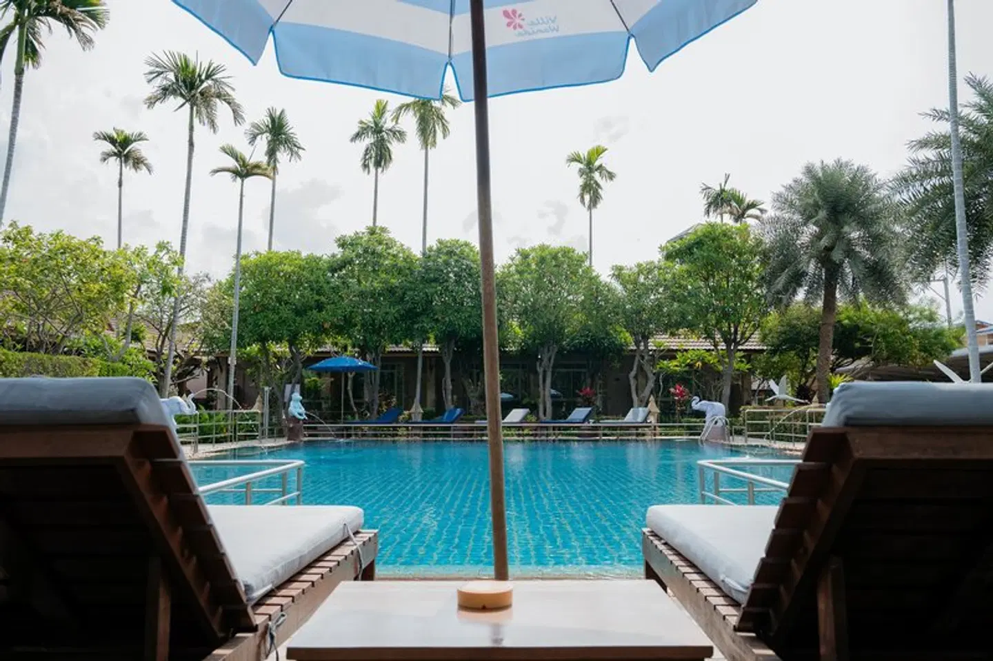 Villa Wanida Garden Resort OUTDOOR_POOL