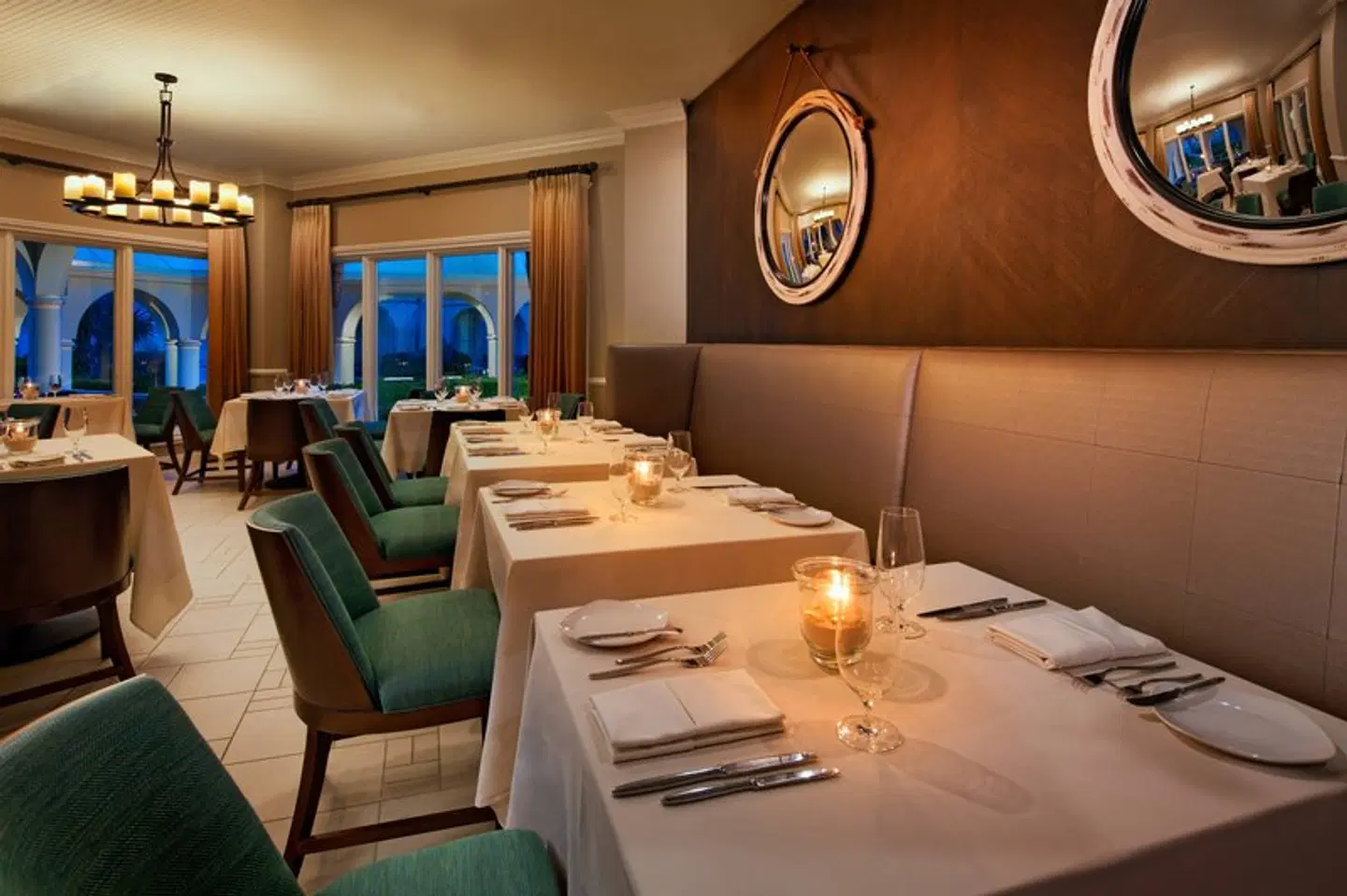 The Westin Grand Cayman Seven Mile Beach Resort & Spa Restaurant