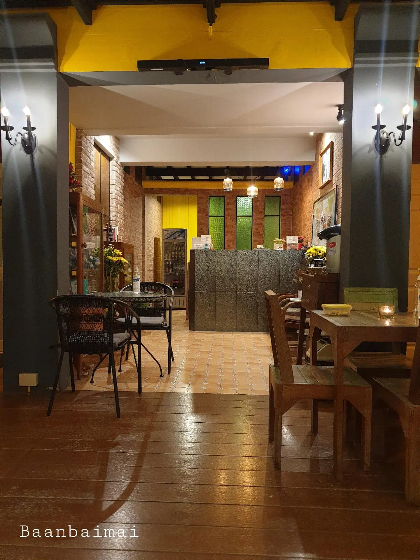 Baan Baimai Boutique Room Bar