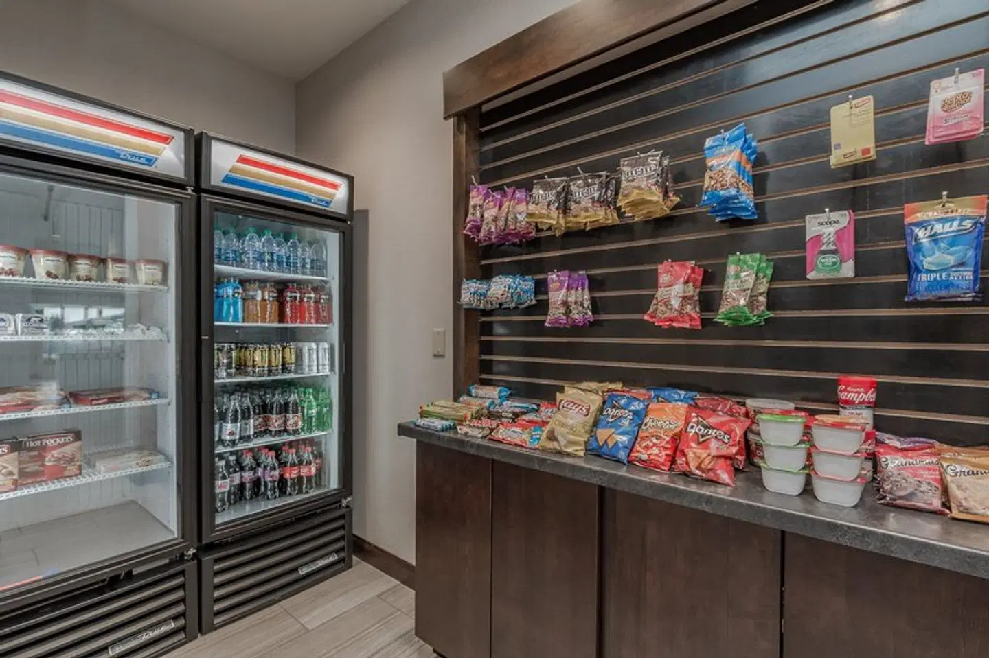 Holiday Inn Mishawaka - Conference Center by IHG LOUNGE_LOBBY