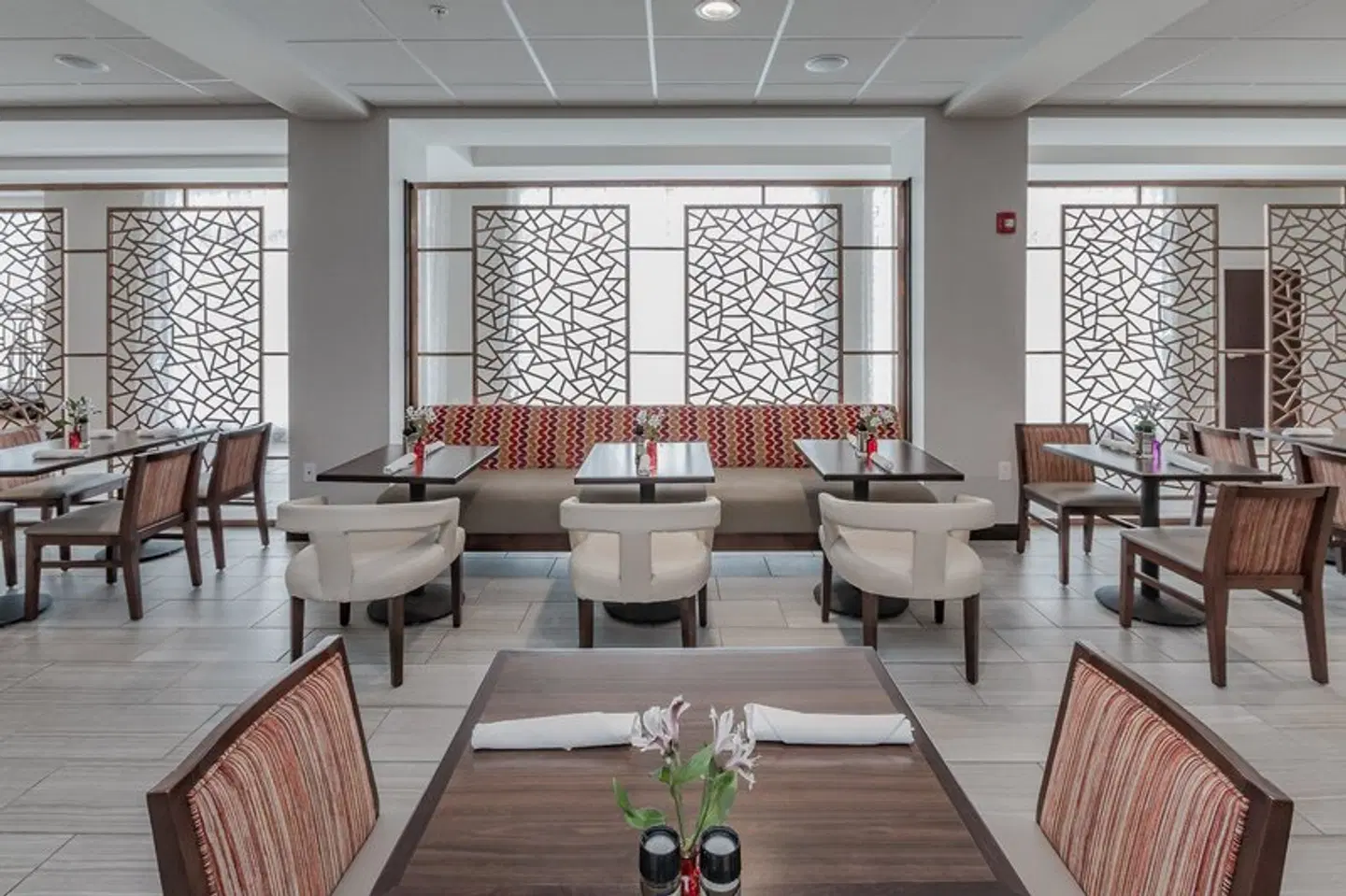 Holiday Inn Mishawaka - Conference Center by IHG LOUNGE_LOBBY