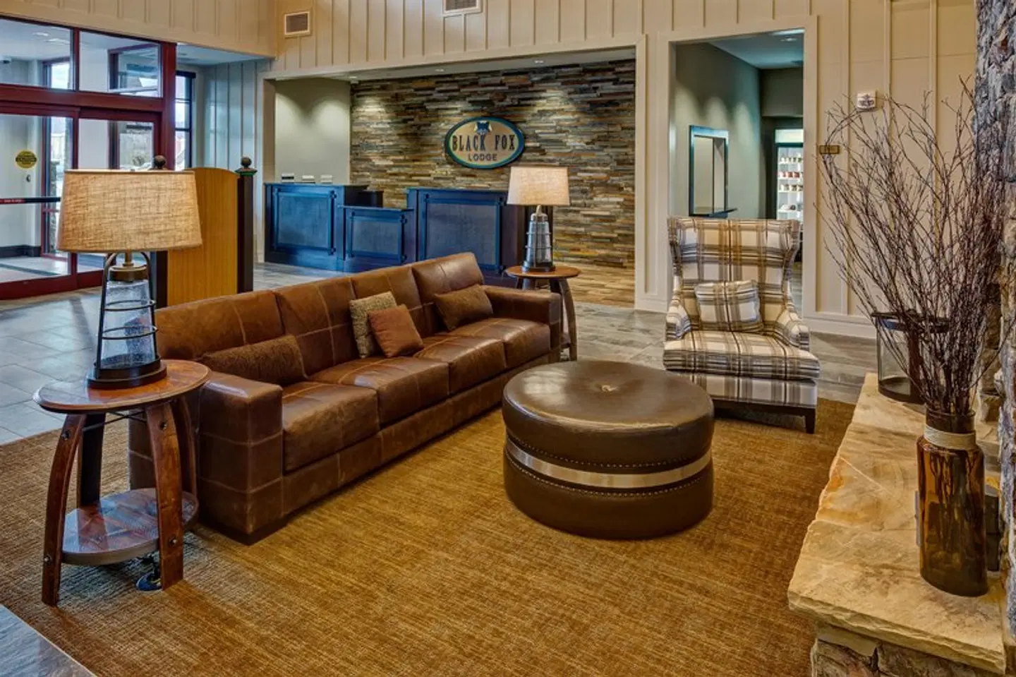 Black Fox Lodge Pigeon Forge, Tapestry Collection by Hilton LOUNGE_LOBBY