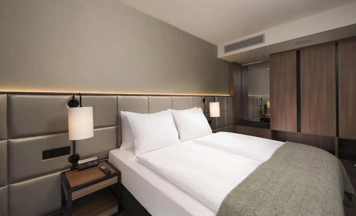 Adina Apartment Hotel Frankfurt Westend ROOM_EXAMPLE