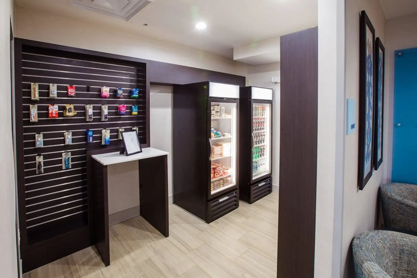 Holiday Inn Express & Suites Harriman by IHG LOUNGE_LOBBY