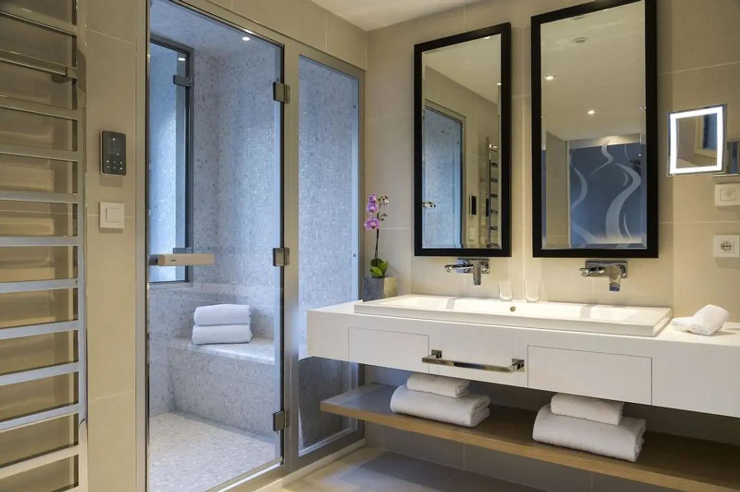 Hôtel Mont-Blanc Chamonix Badezimmer