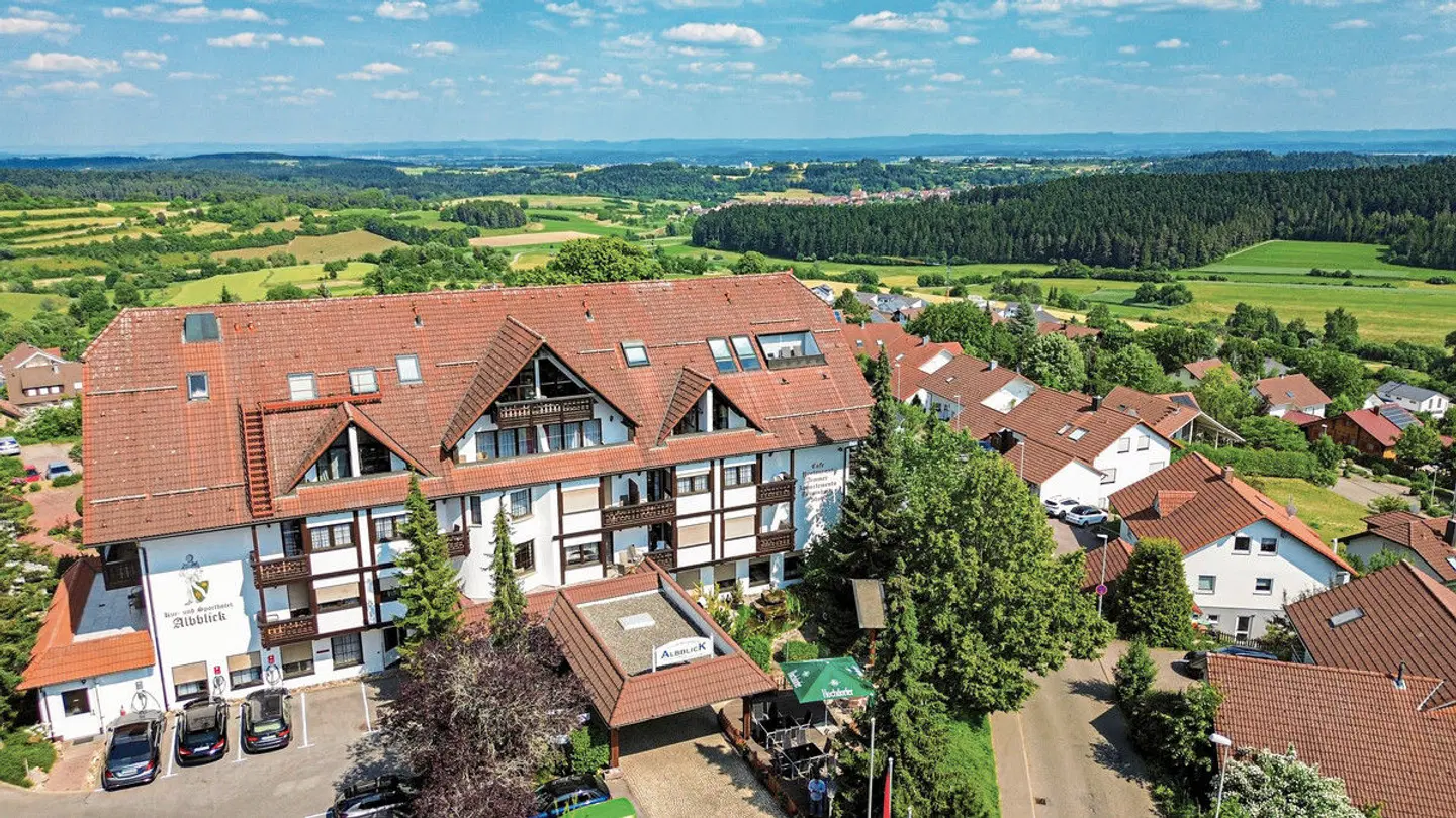 Vital- & Wellnesshotel Albblick EXTERIOR