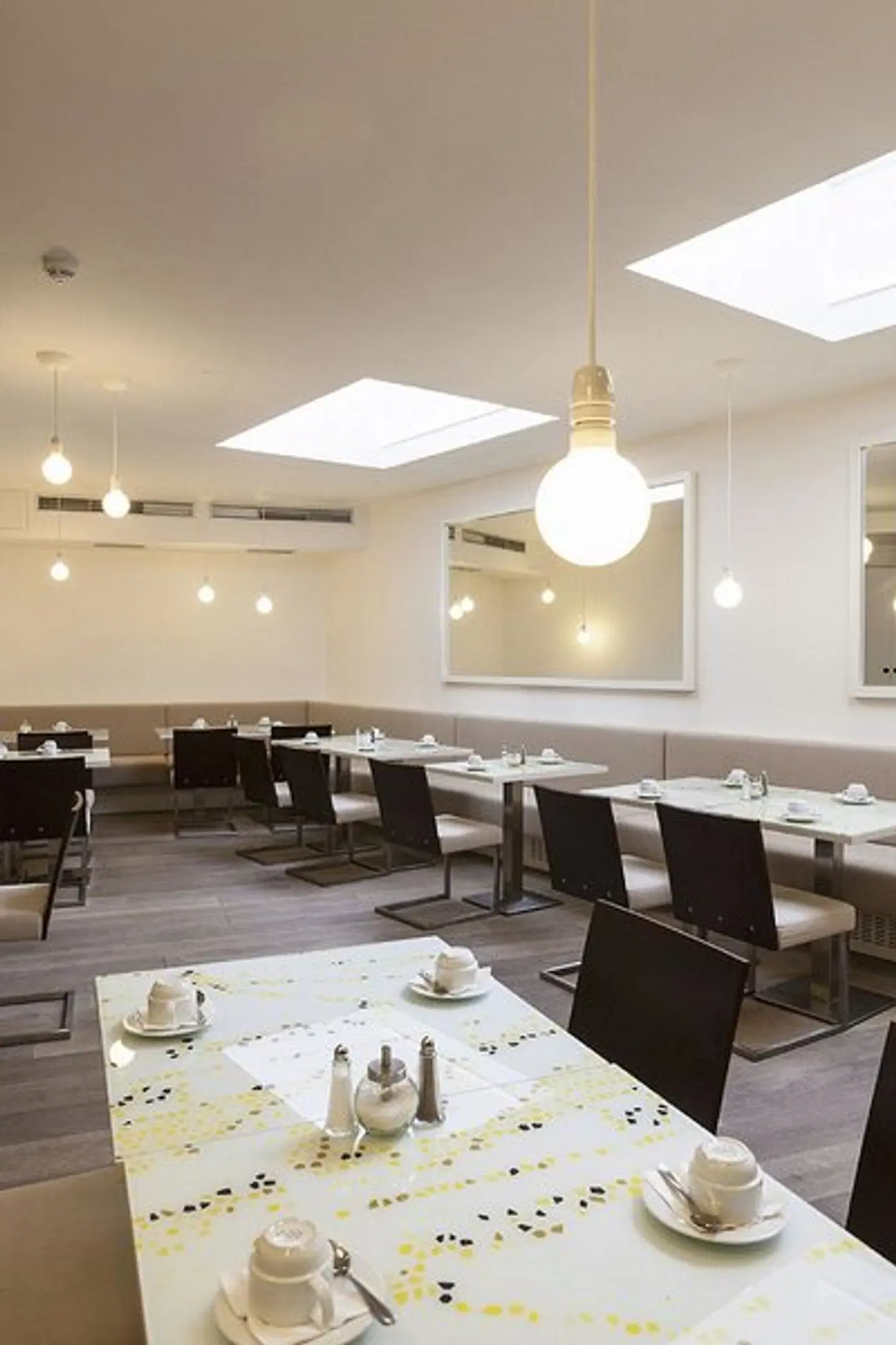 Pure White Restaurant