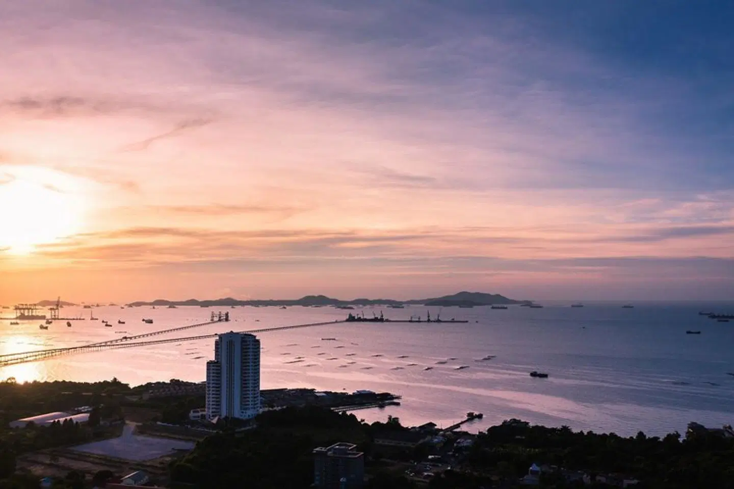 Arize Hotel Sri Racha LANDSCAPE