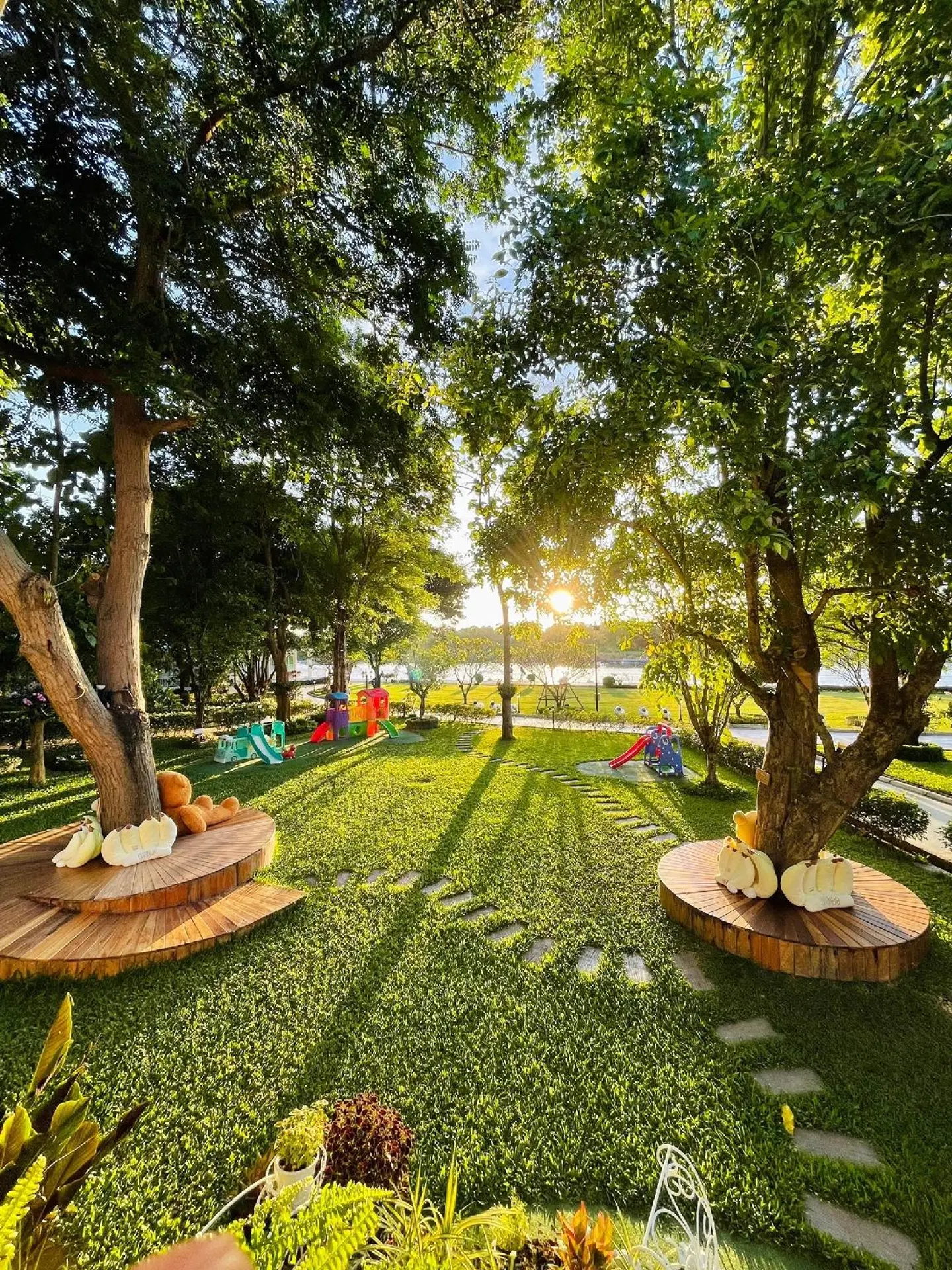 Tubtim Siam River Kwai Resort Garten
