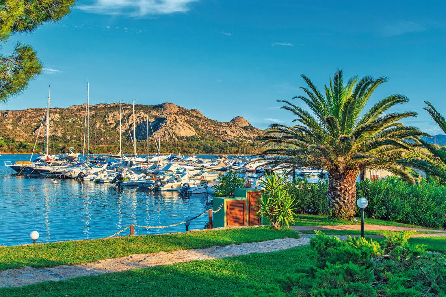 Autotour Das Beste von Sardinien und Korsika Garten