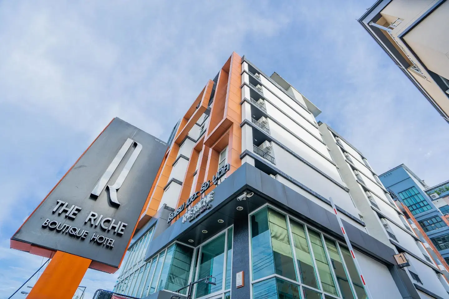 The Riche Boutique EXTERIOR