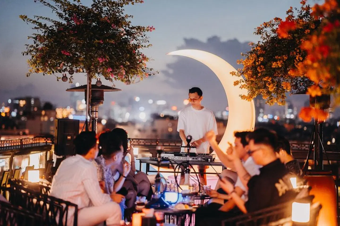 Aurora Premium Hotel & Spa PEOPLE