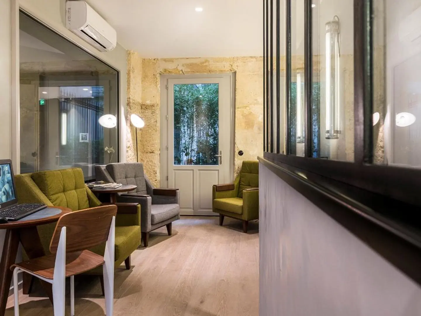 Hôtel Basss LOUNGE_LOBBY