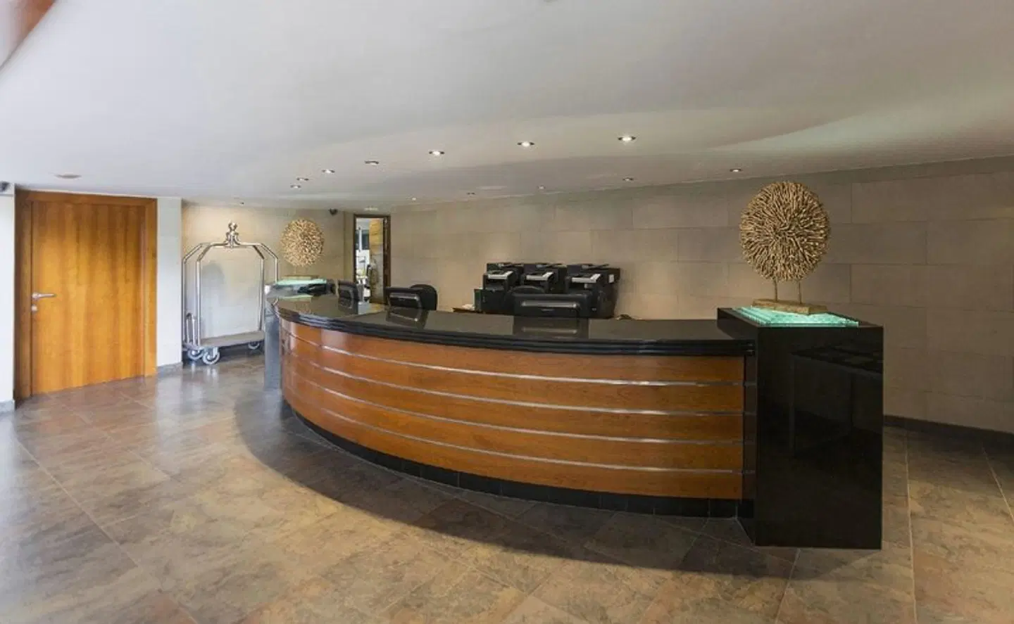 Intur Orange LOUNGE_LOBBY