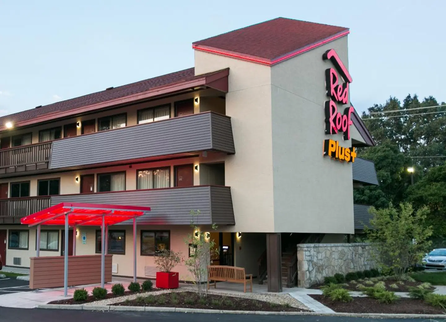 Red Roof PLUS+ Columbus - The Ohio State University EXTERIOR