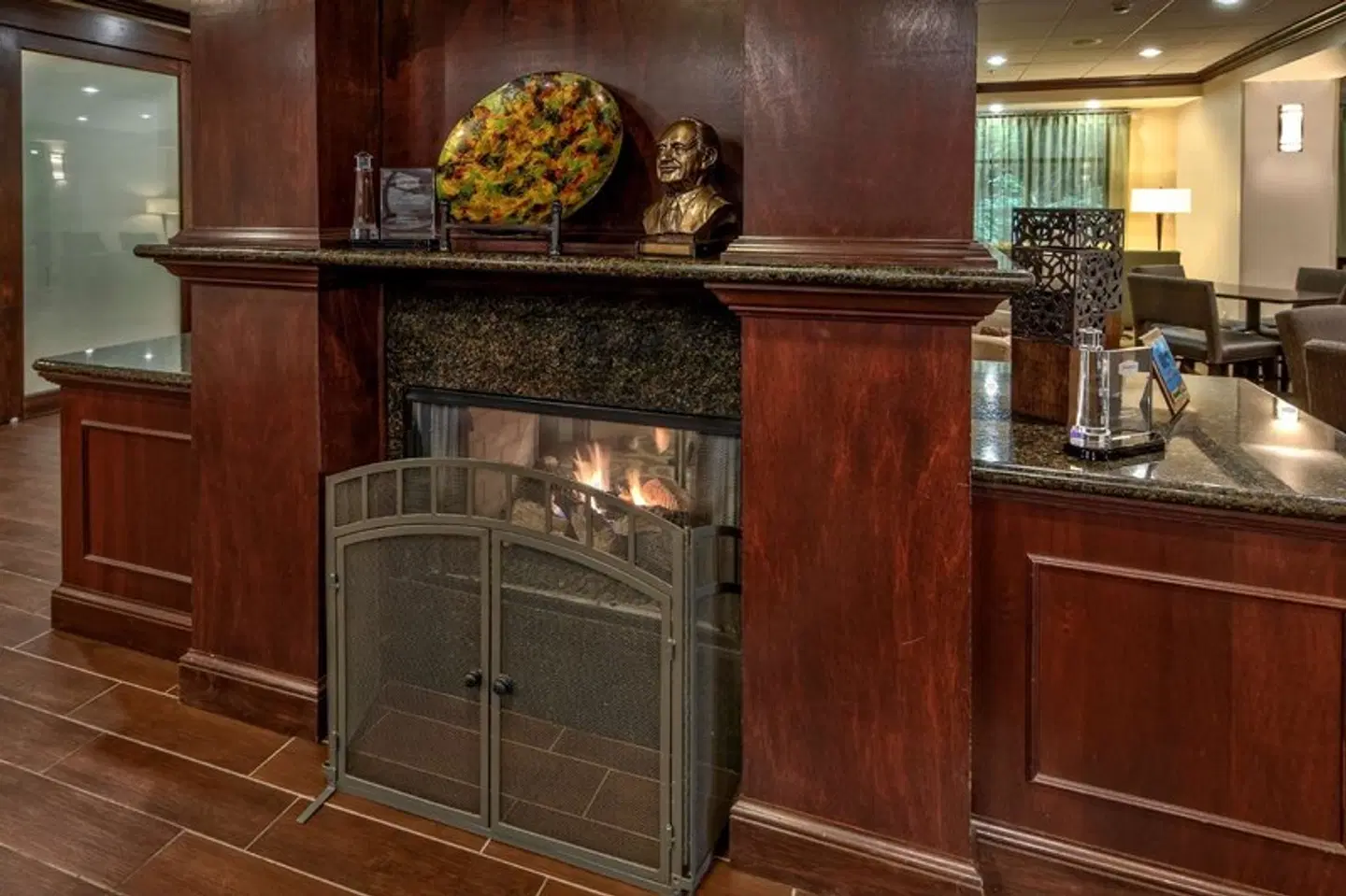 Hampton Inn Cambridge Bar