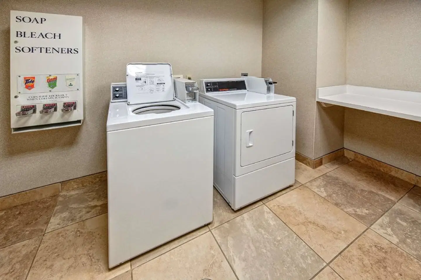 Hampton Inn Cambridge ROOM_EXAMPLE