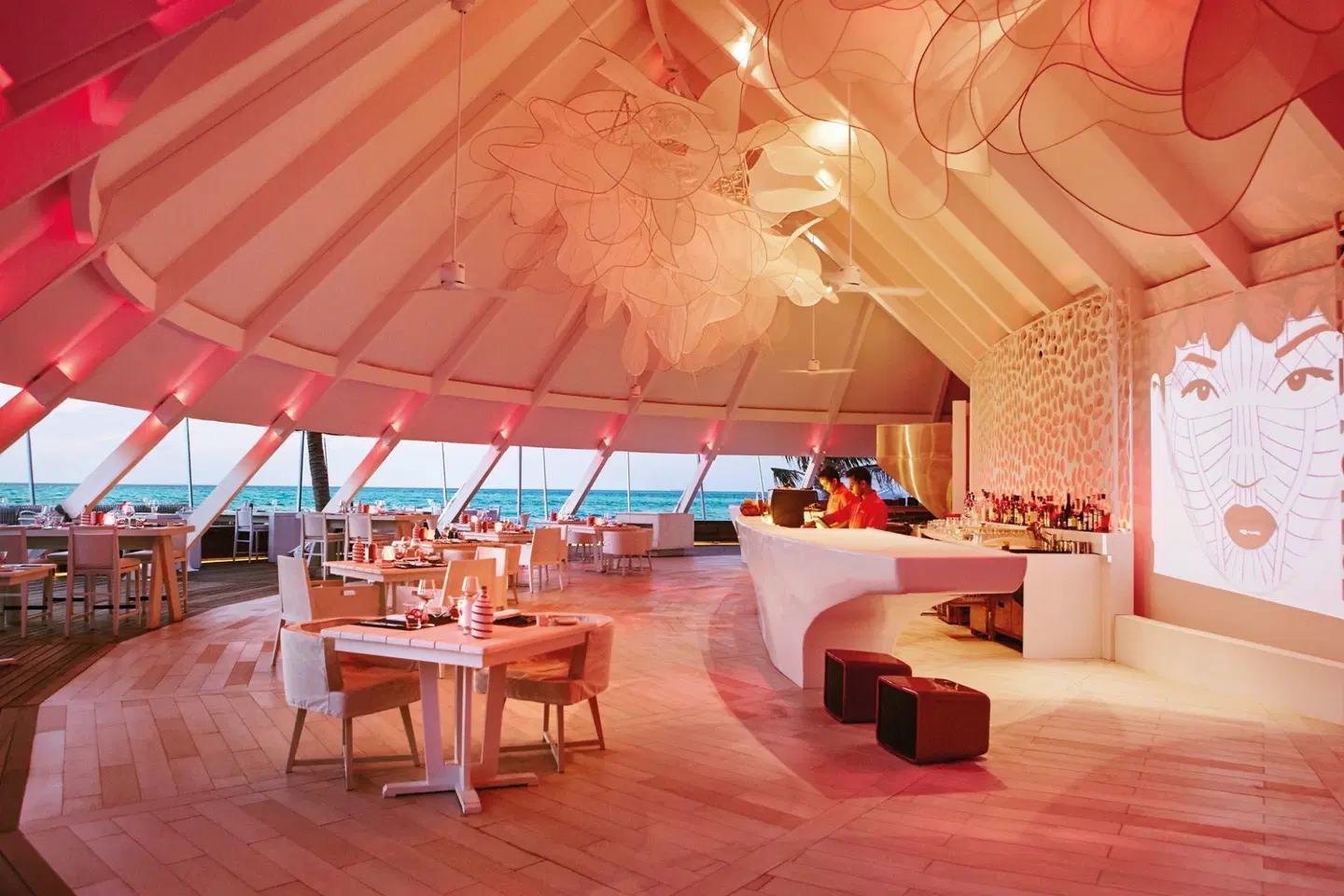 LUX* South Ari Atoll Bar