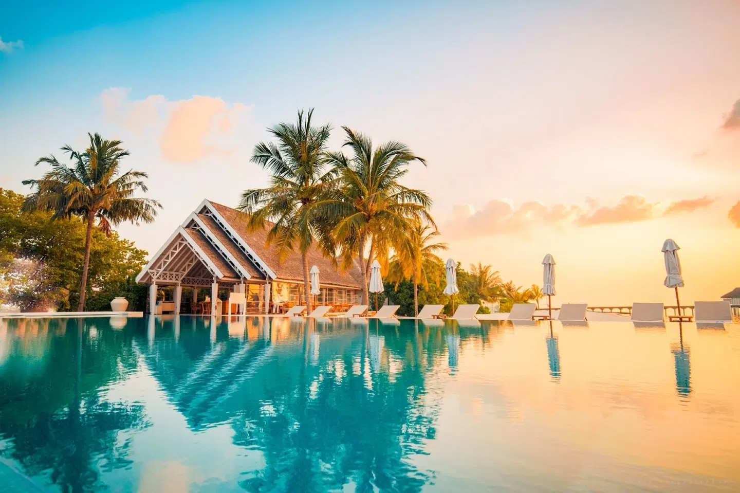 LUX* South Ari Atoll OUTDOOR_POOL