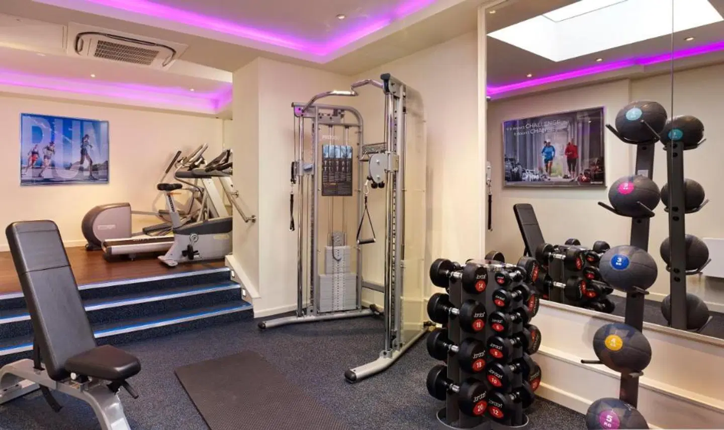 Blakemore Hyde Park SPORTS_AND_LEISURE