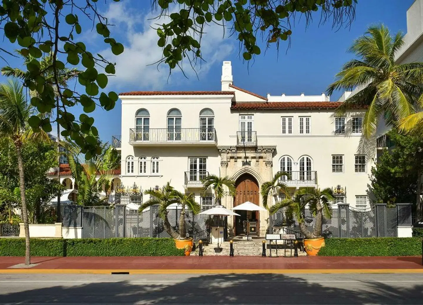 The Villa Casa Casuarina (ex Villa by Barton G) EXTERIOR