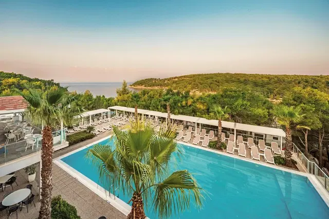 Gava Waterman Milna Resort OUTDOOR_POOL