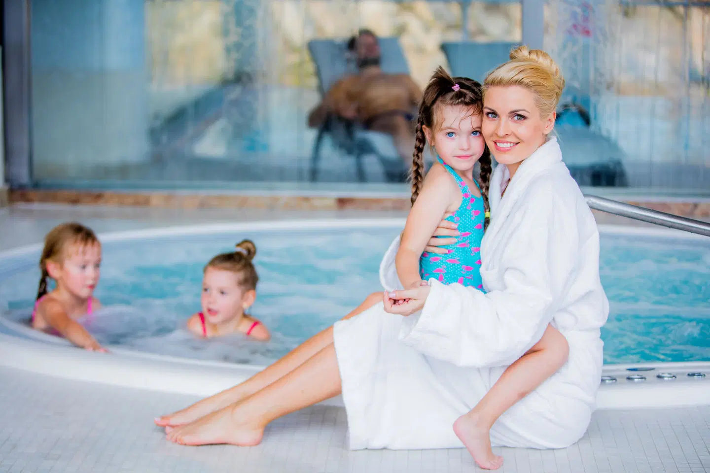 Hotel & Medi-Spa Bia'y Kamie' PEOPLE