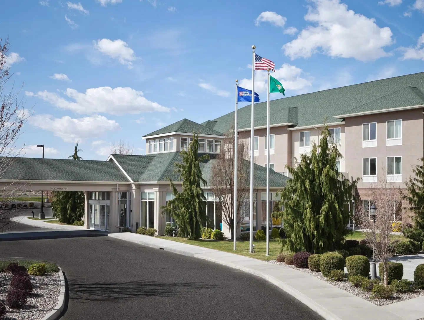 Hilton Garden Inn Tri-Cities/Kennewick EXTERIOR