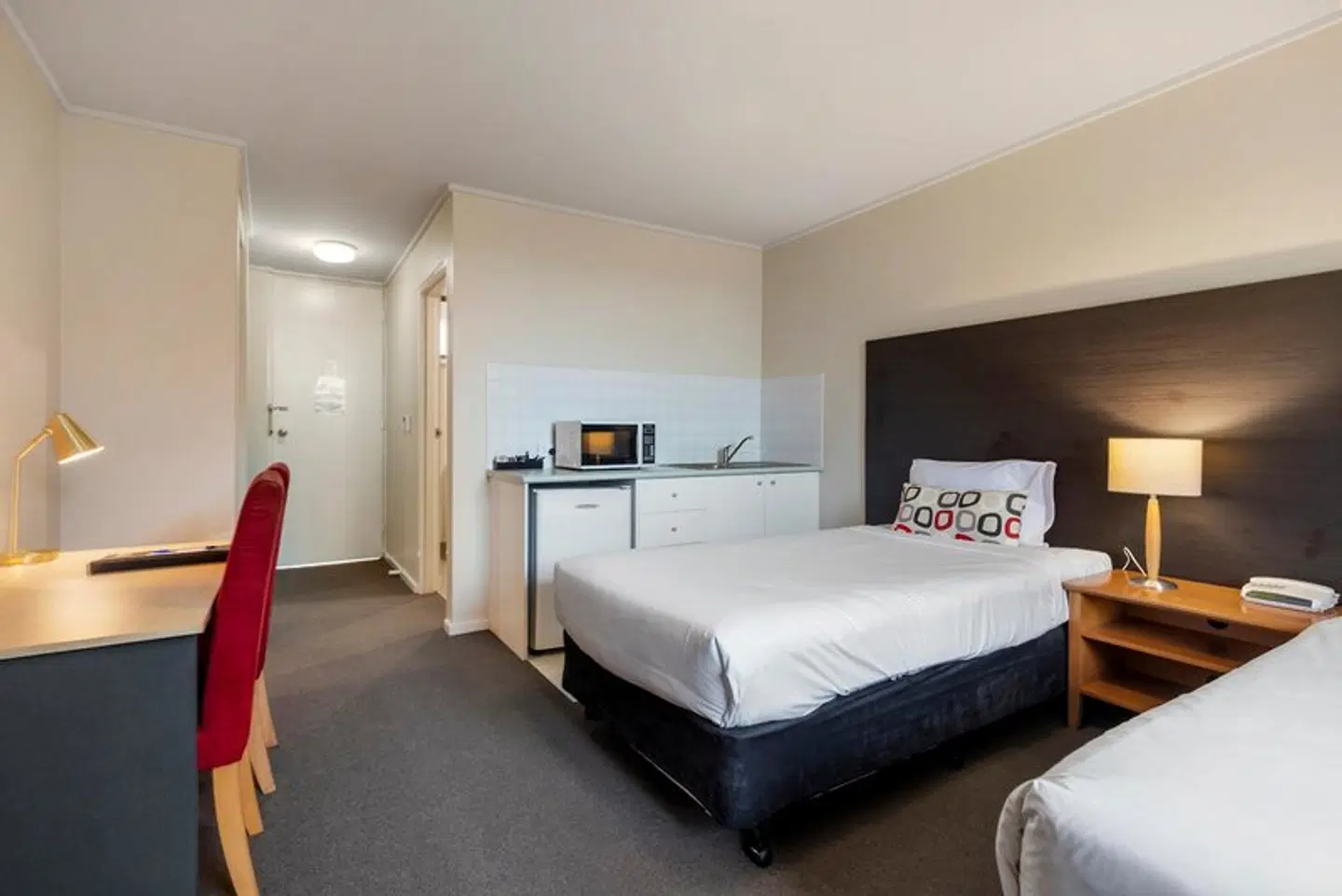 Quality Inn and Suites Knox ROOM_EXAMPLE