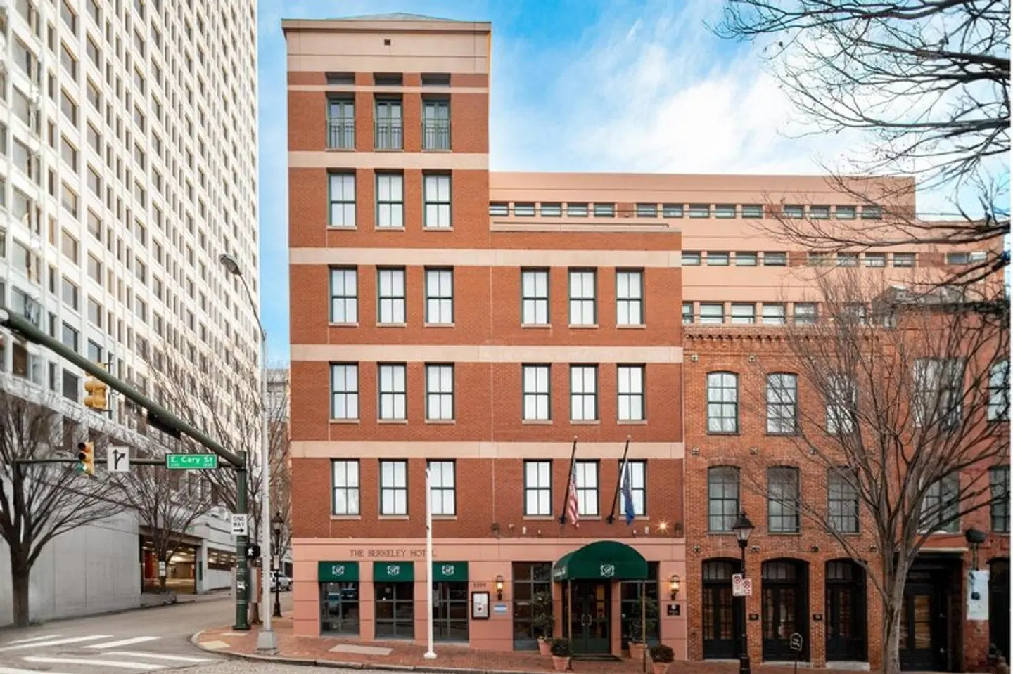 The Berkeley Hotel EXTERIOR