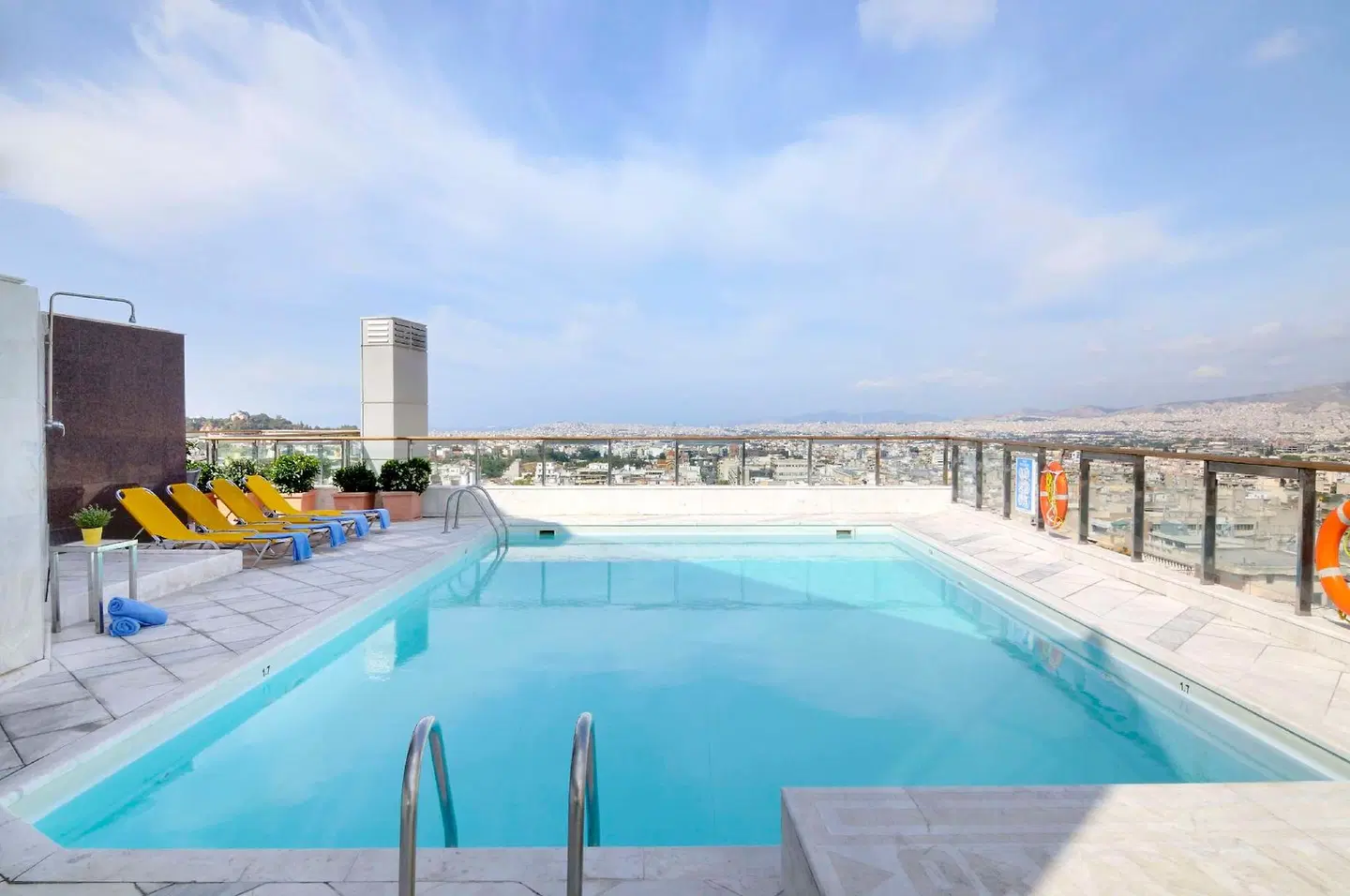 Dorian Inn OUTDOOR_POOL