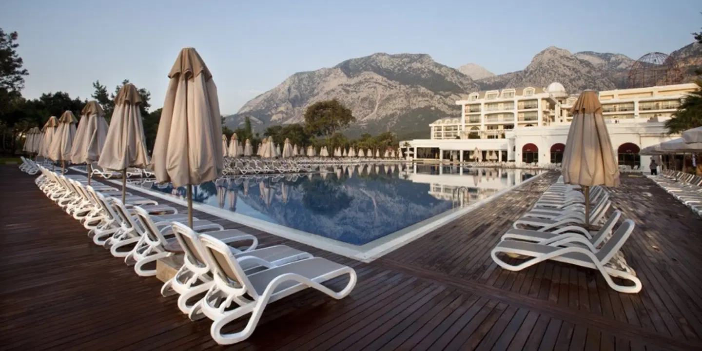 JUJU Premier Palace OUTDOOR_POOL