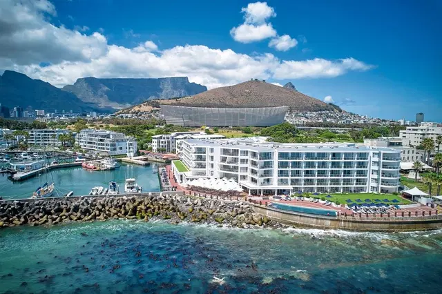 Radisson Collection Hotel Waterfront EXTERIOR