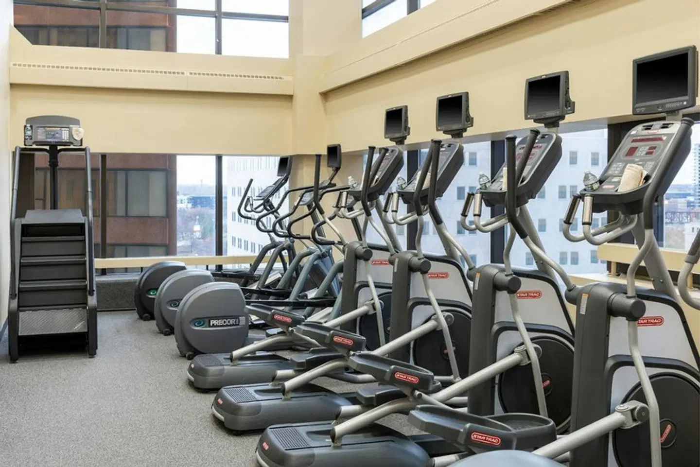 The Capital Suites Hotel SPORTS_AND_LEISURE