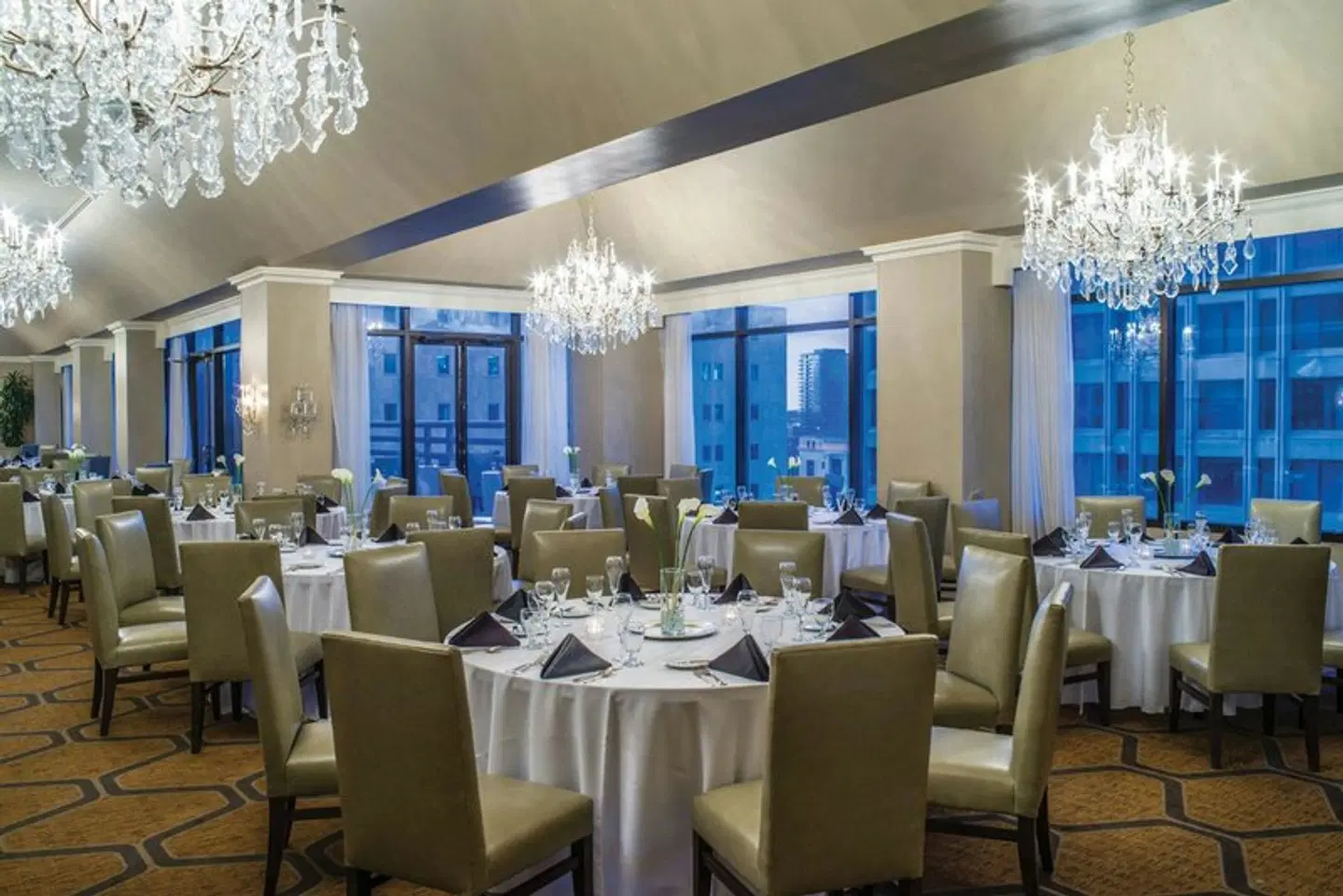 The Capital Suites Hotel Restaurant