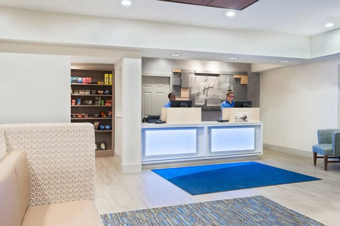 Holiday Inn Express & Suites Columbus Airport East by IHG LOUNGE_LOBBY