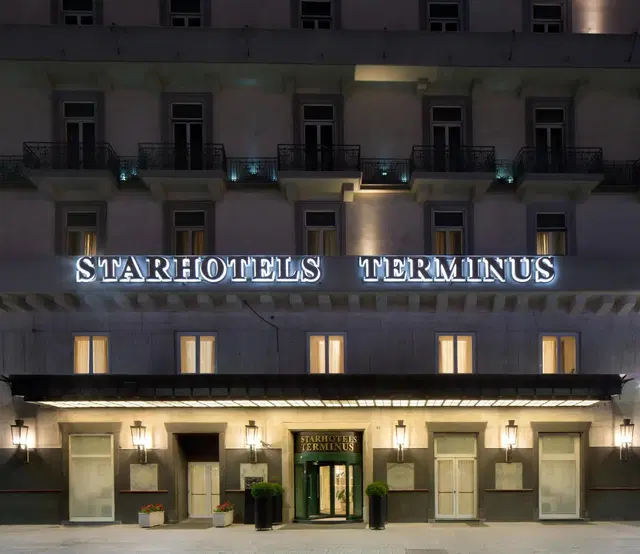 Starhotels Terminus EXTERIOR
