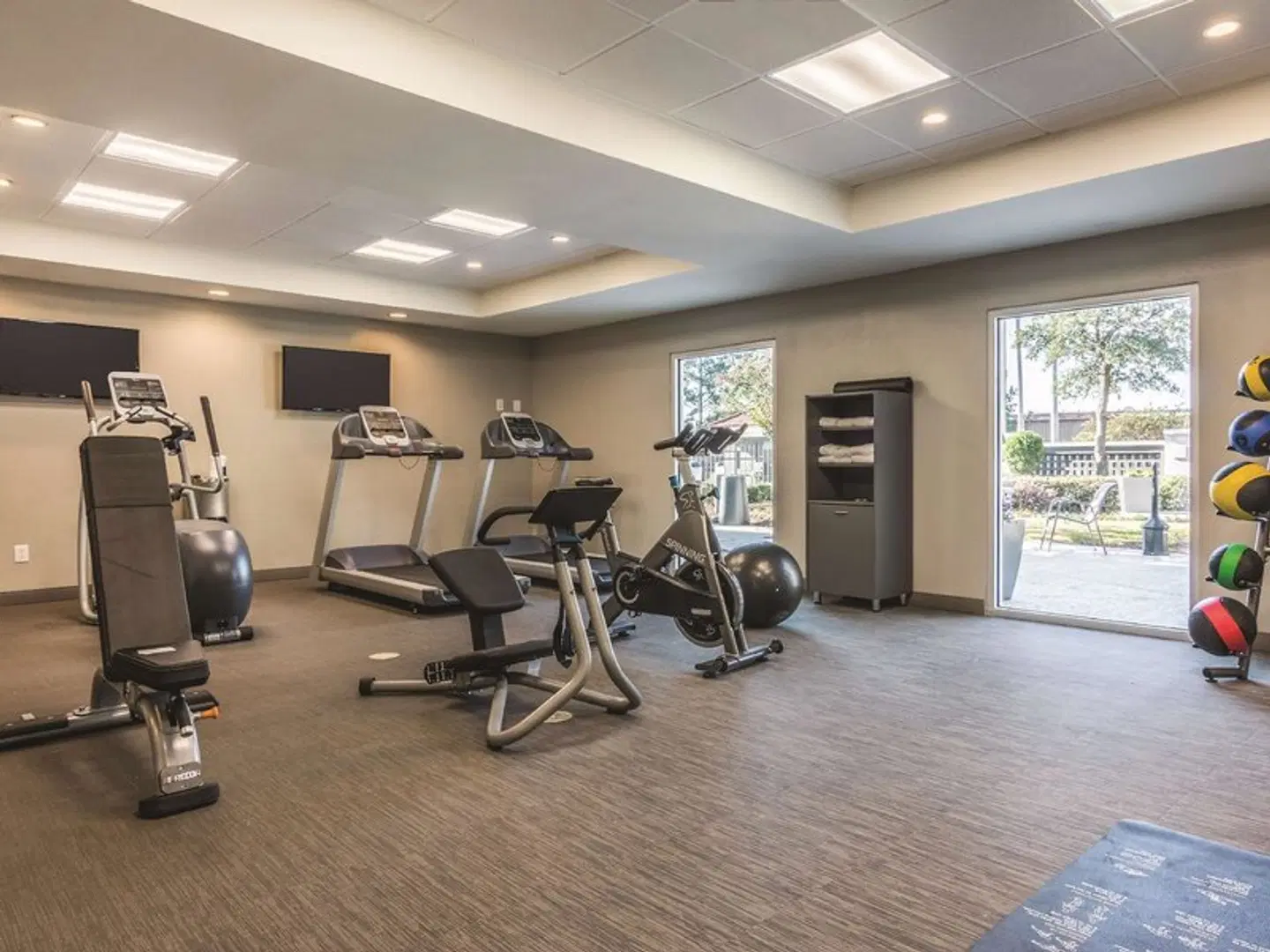 La Quinta Inn & Suites by Wyndham Shreveport Airport SPORTS_AND_LEISURE