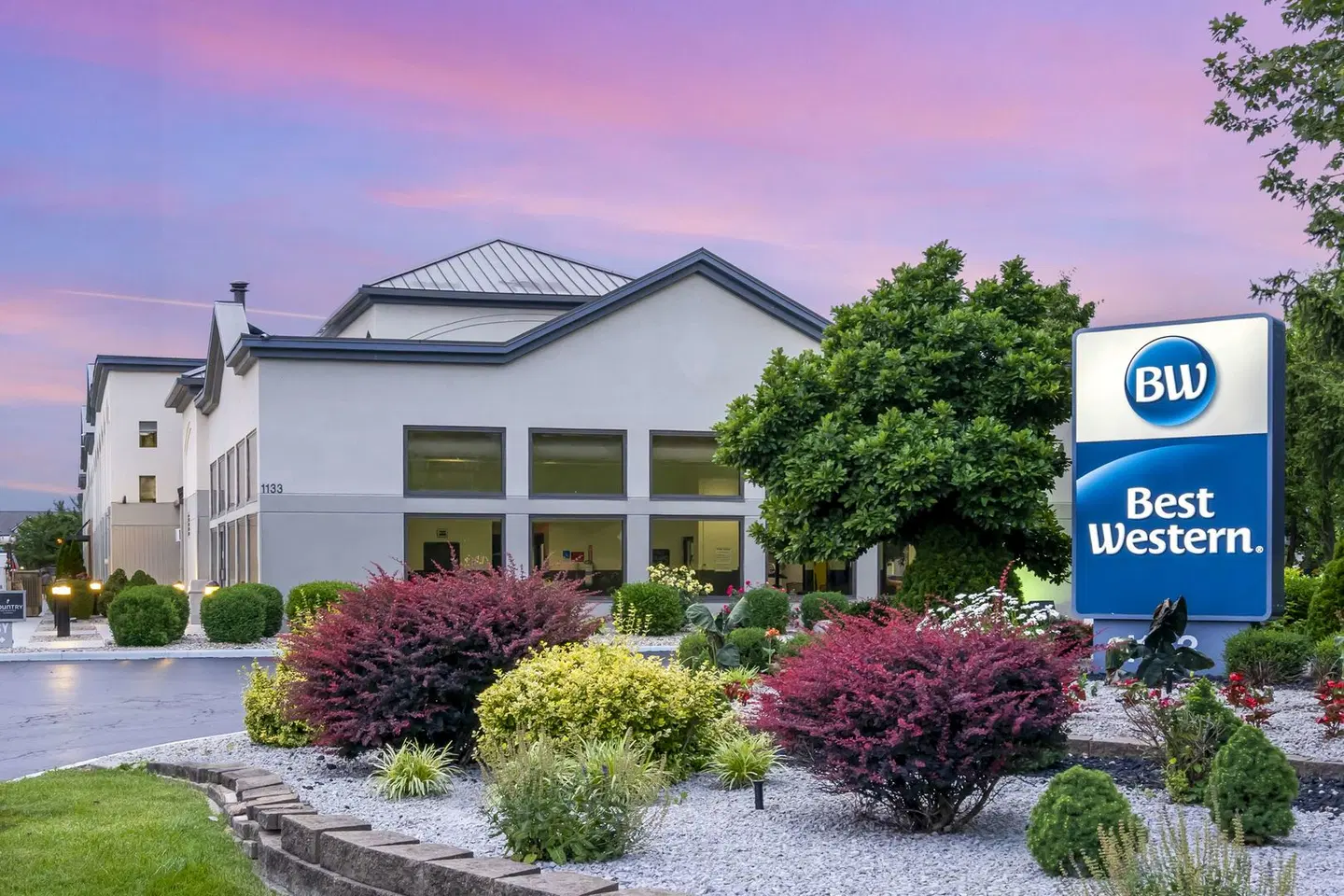 Best Western Suites Columbus EXTERIOR